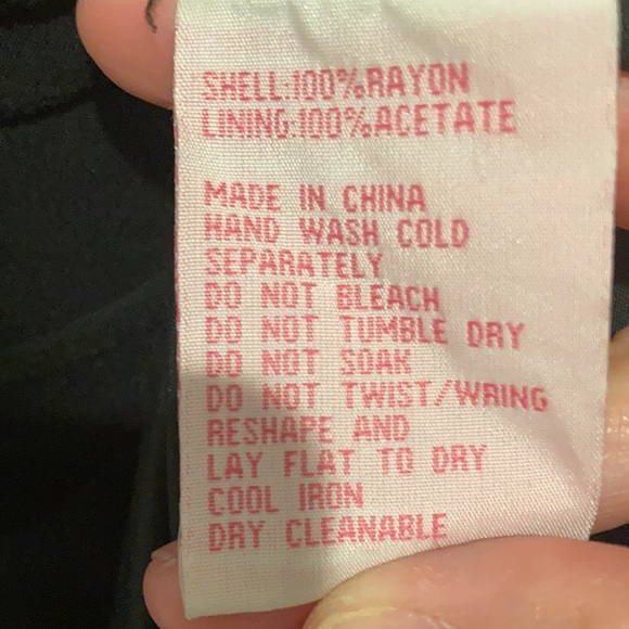 MAPLE Black cocktail dress with keyhole back. Sz 4 - Picture 5 of 6